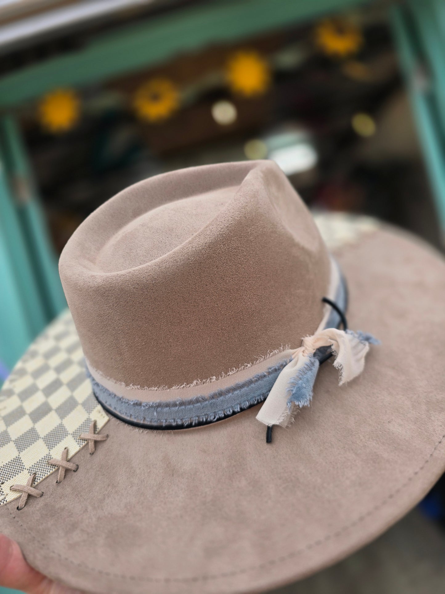 Taupe Louie