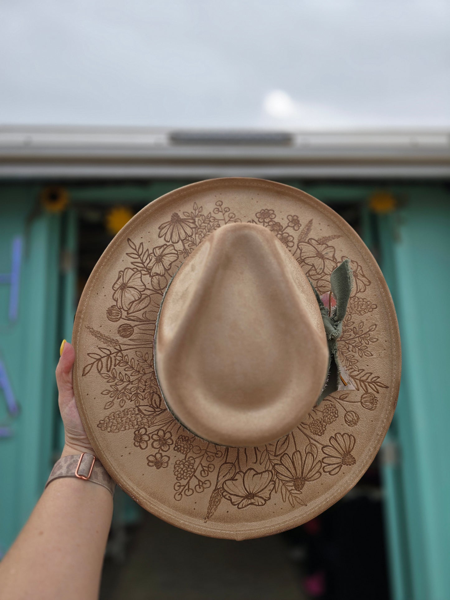 Beige Wildflower Rancher