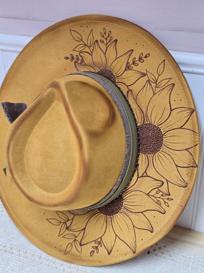 Yellow Sunflowers 1/2 Brim Rancher